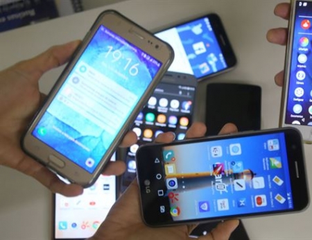 Celulares pré-pagos devem ser recadastrados até esta segunda-feira