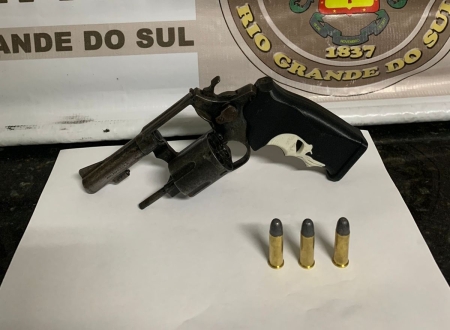 Brigada Militar prende homem armado em Camaquã