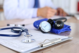 Simers avalia que médicos  brasileiros podem preencher  vagas deixadas por cubanos