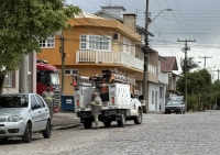 Muitos bairros sem energia elétrica após fortes ventos em São lourenço do Sul