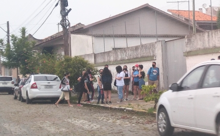 Alunos iniciam aulas presenciais nesta segunda-feira