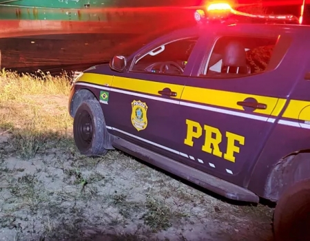 Contrabando em Turuçu: PRF flagrou mãe e filho transportando cigarros em veículo escolar