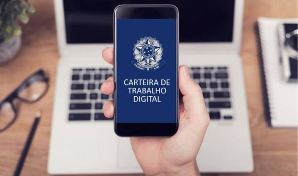 Carteira de Trabalho em papel deixará de ser emitida a partir de 13 de dezembro no RS