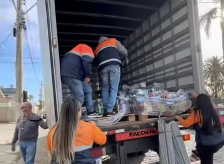 Prefeitura disponibiliza distribuição de roupas e agasalhos para os atingidos pela enchente