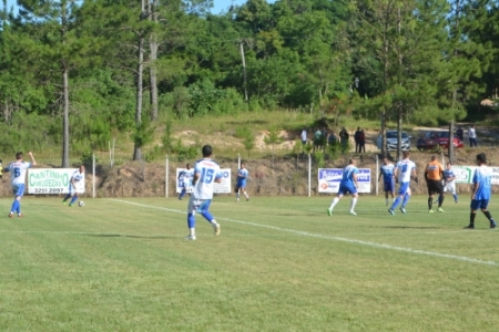 Reunião com equipes do 7º Campeonato Municipal de Futebol definiu chaves e mando de campo